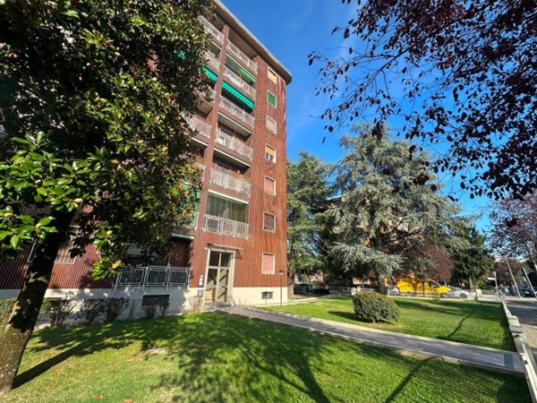 appartamento in vendita a Rozzano in zona Cassino Scanasio