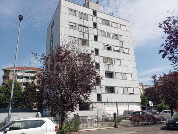 appartamento in vendita a Rozzano in zona Cassino Scanasio