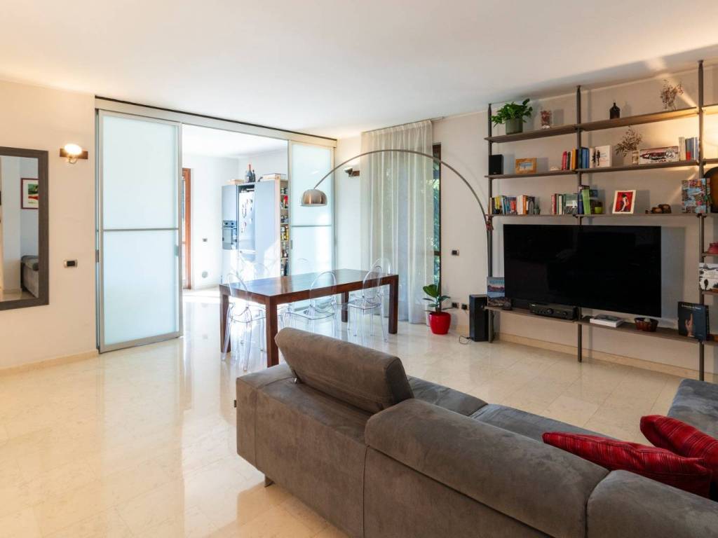 casa indipendente in vendita a Rozzano