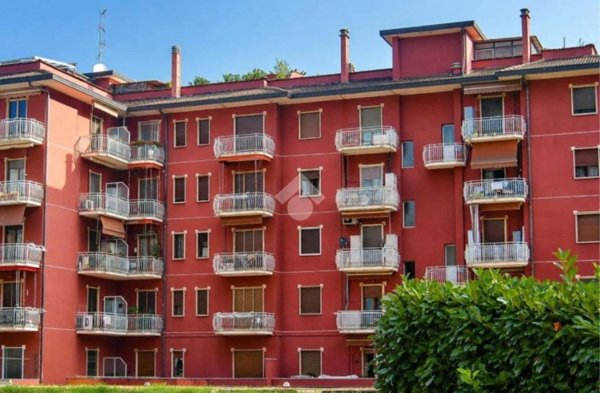 appartamento in vendita a Rozzano in zona Pontesesto