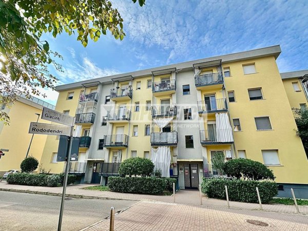 appartamento in vendita a Rozzano in zona Cassino Scanasio