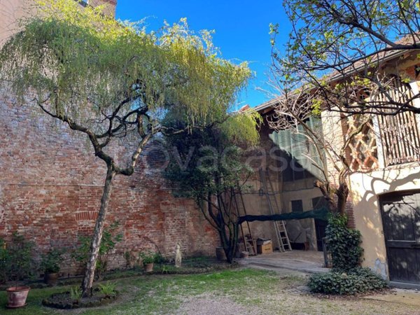 casa indipendente in vendita a San Colombano al Lambro