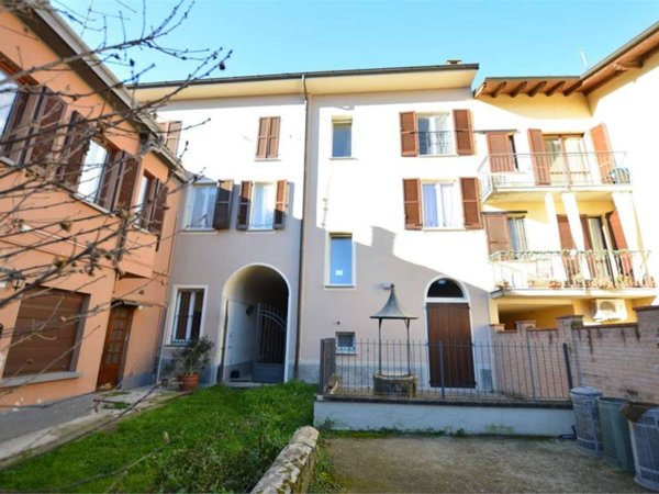 intera palazzina in vendita a San Colombano al Lambro