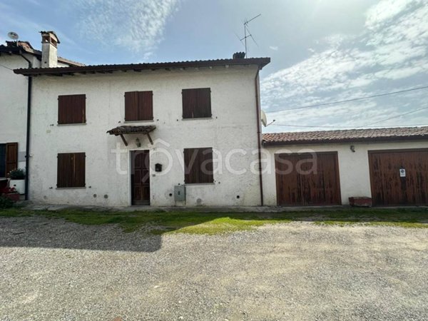 casa indipendente in vendita a San Colombano al Lambro in zona Mostiola