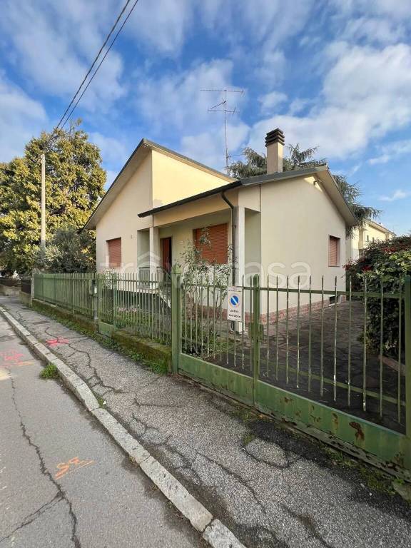 casa indipendente in vendita a San Colombano al Lambro