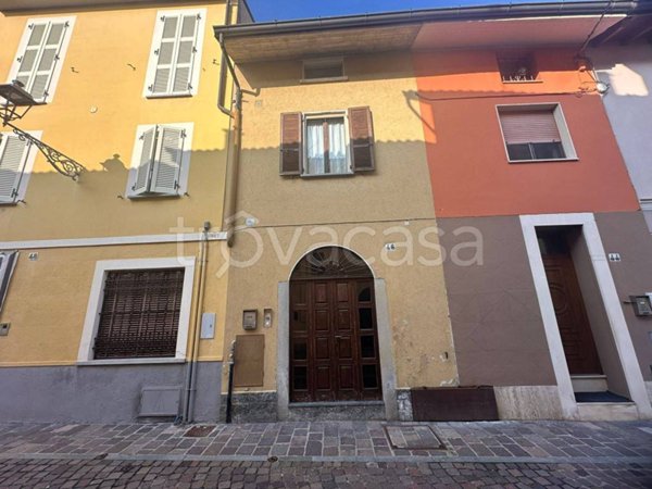 casa indipendente in vendita a San Colombano al Lambro