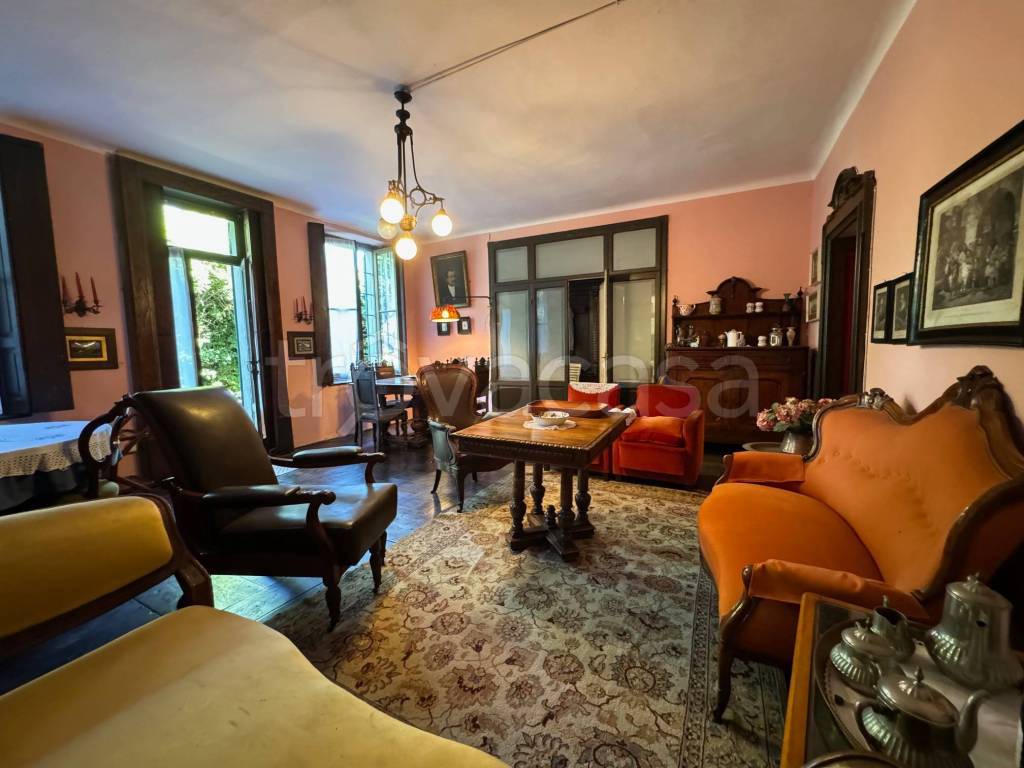 casa indipendente in vendita a San Colombano al Lambro