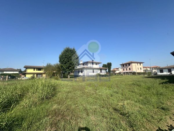terreno agricolo in vendita a San Colombano al Lambro