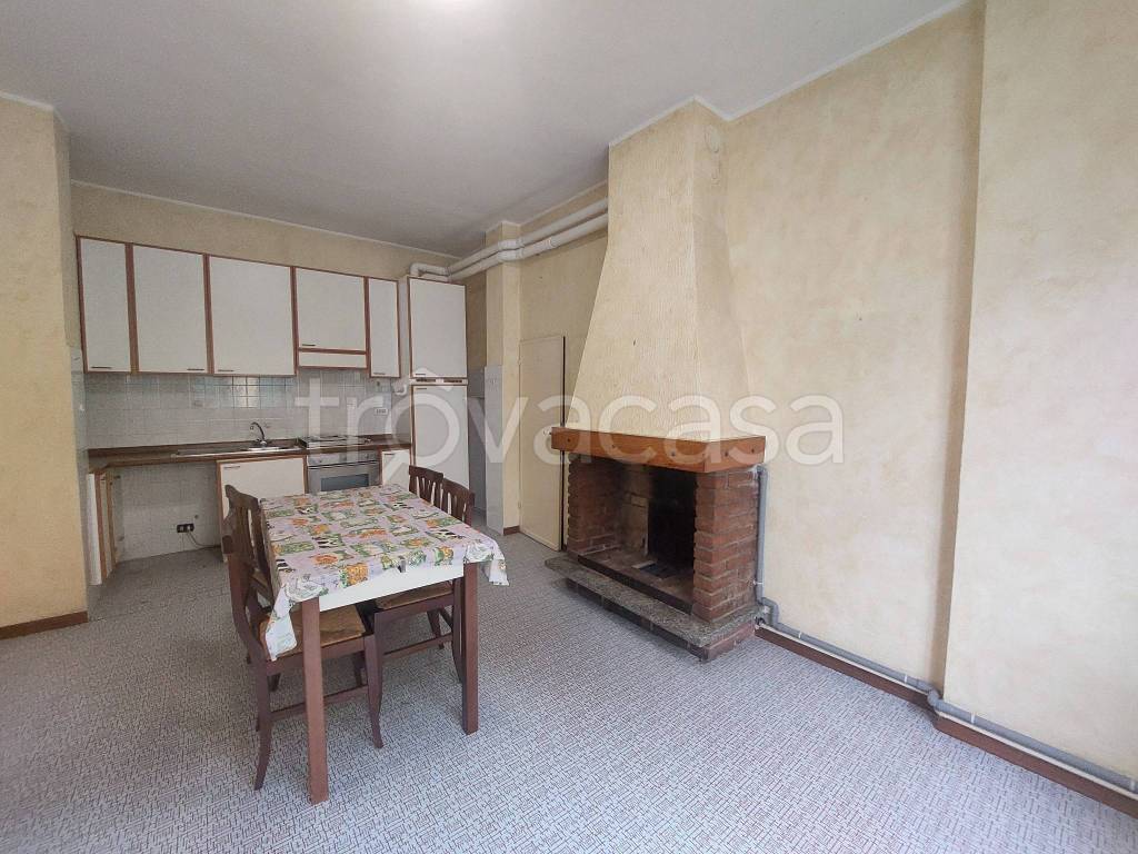 appartamento in vendita a San Colombano al Lambro in zona Campagna