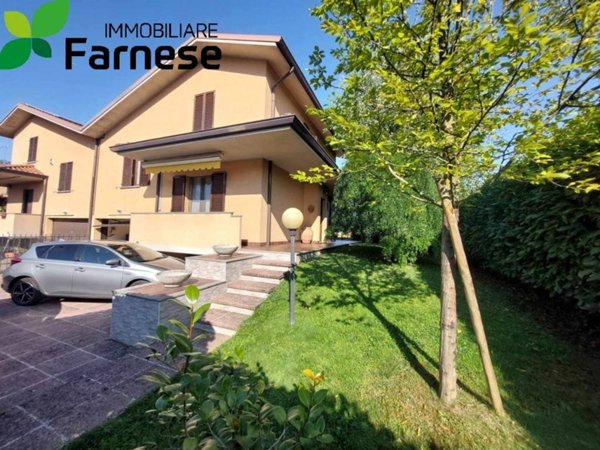 casa indipendente in vendita a San Colombano al Lambro