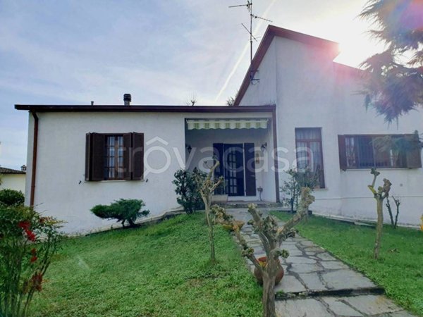 casa indipendente in vendita a San Colombano al Lambro
