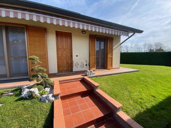 casa indipendente in vendita a San Colombano al Lambro
