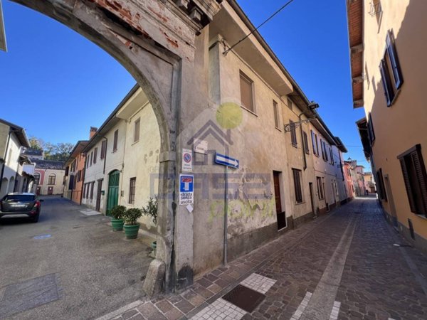 casa indipendente in vendita a San Colombano al Lambro