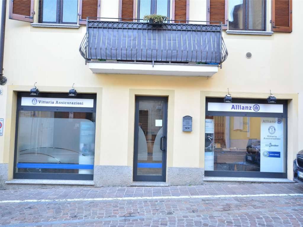 negozio in vendita a San Colombano al Lambro
