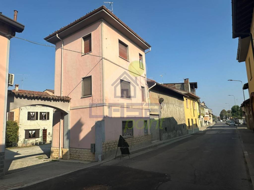 casa indipendente in vendita a San Colombano al Lambro