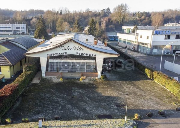 negozio in vendita a San Colombano al Lambro