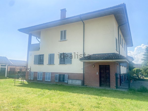 casa indipendente in vendita a San Colombano al Lambro