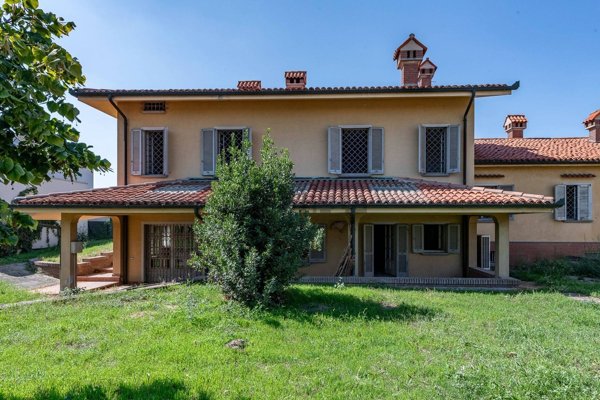 casa indipendente in vendita a San Colombano al Lambro