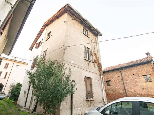 casa indipendente in vendita a San Colombano al Lambro