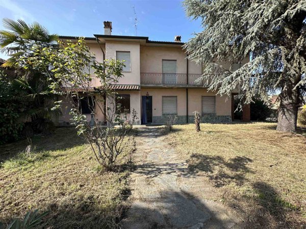 casa indipendente in vendita a San Colombano al Lambro