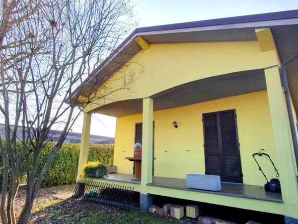 casa indipendente in vendita a San Colombano al Lambro