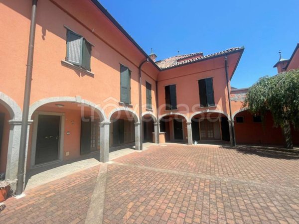 casa indipendente in vendita a San Colombano al Lambro