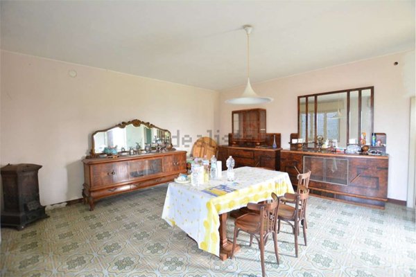 casa indipendente in vendita a San Colombano al Lambro