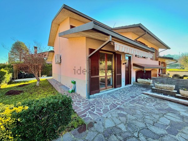casa indipendente in vendita a San Colombano al Lambro