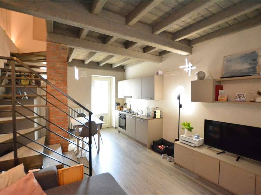 casa indipendente in vendita a San Colombano al Lambro