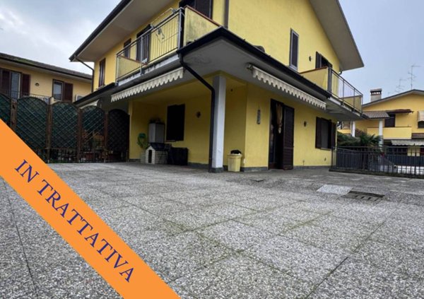 casa indipendente in vendita a San Colombano al Lambro