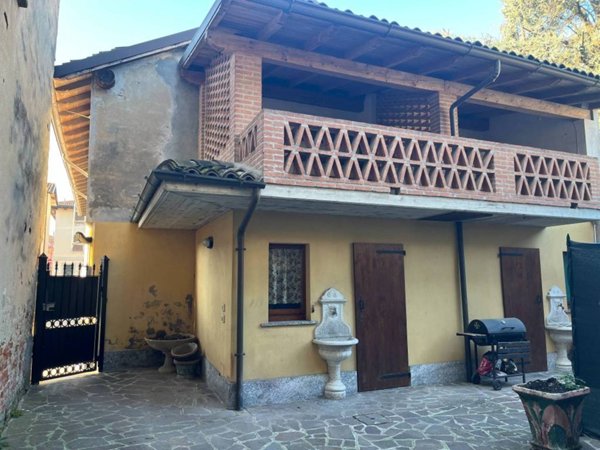 casa indipendente in vendita a San Colombano al Lambro