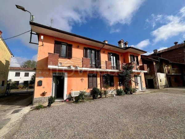 casa indipendente in vendita a San Colombano al Lambro in zona Mostiola