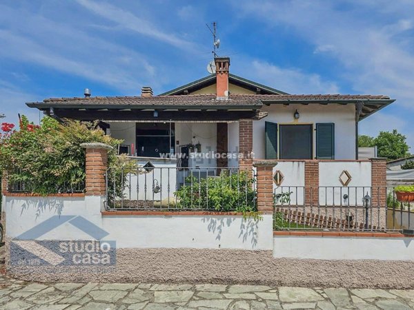 casa indipendente in vendita a San Colombano al Lambro