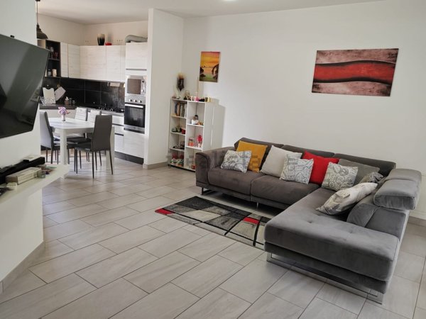 casa indipendente in vendita a San Colombano al Lambro