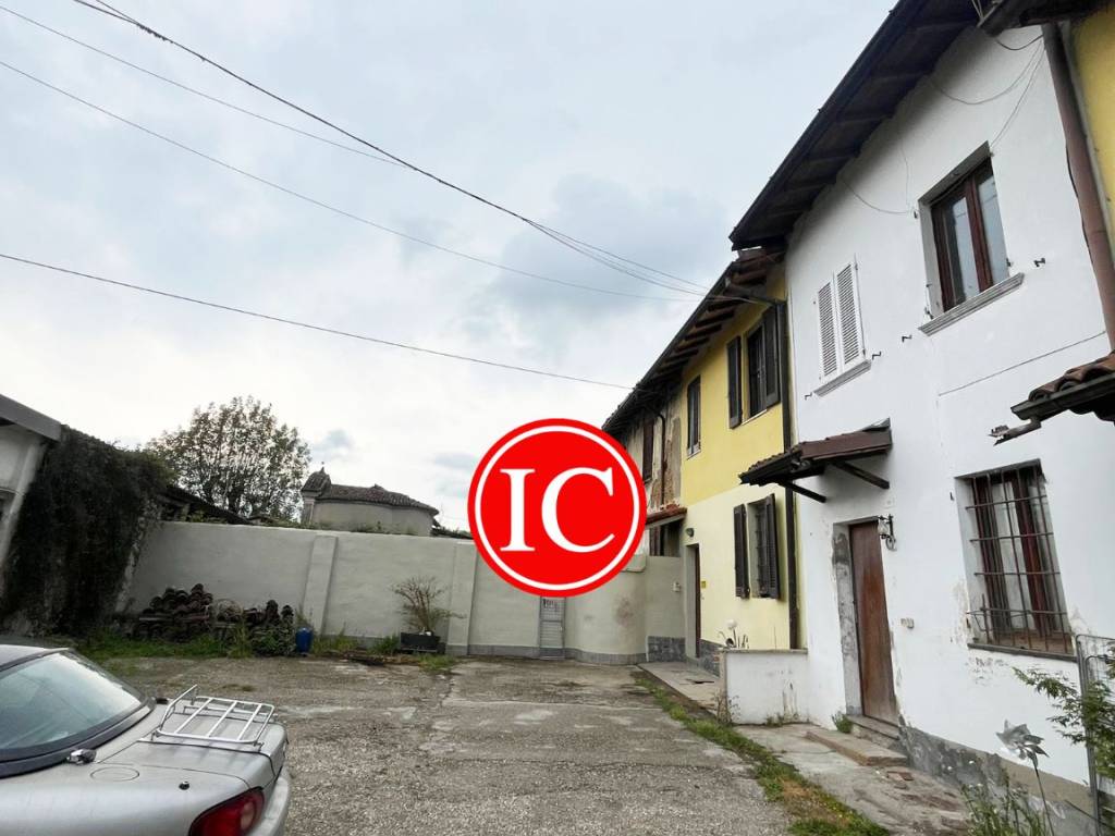 casa indipendente in vendita a San Colombano al Lambro