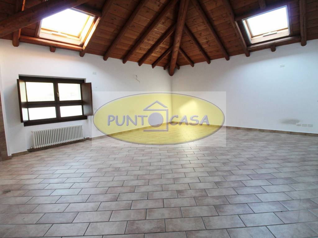 appartamento in vendita a San Colombano al Lambro in zona Campagna