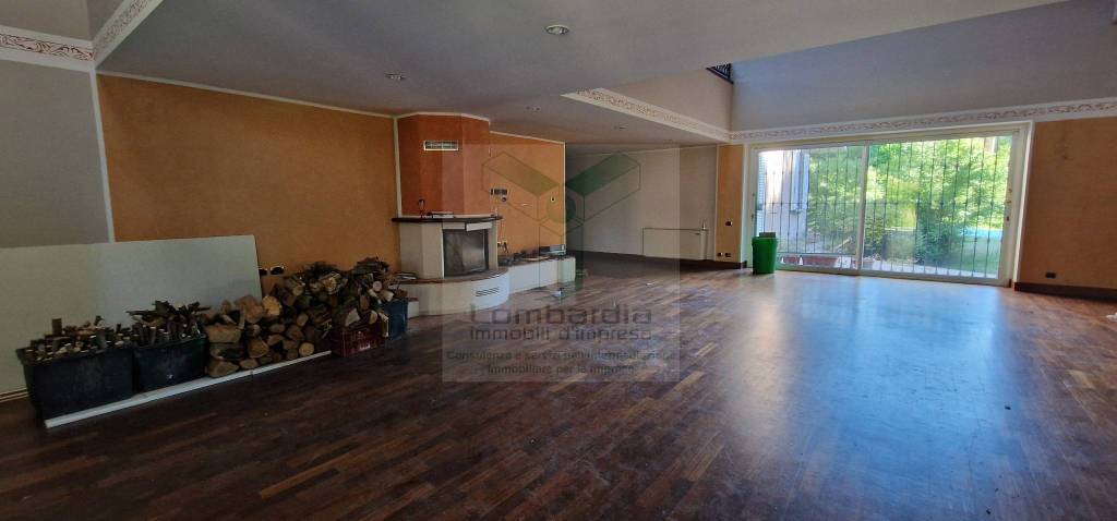 casa indipendente in vendita a San Colombano al Lambro in zona Campagna
