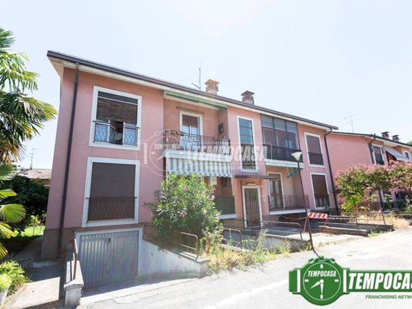 appartamento in vendita a San Colombano al Lambro in zona Campagna