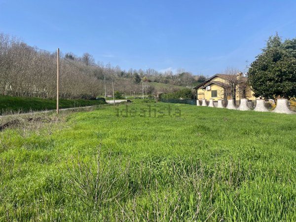 terreno edificabile in vendita a San Colombano al Lambro in zona Campagna