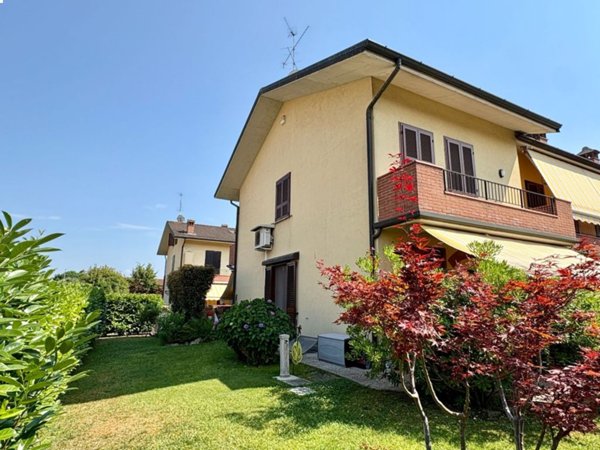 casa indipendente in vendita a San Colombano al Lambro
