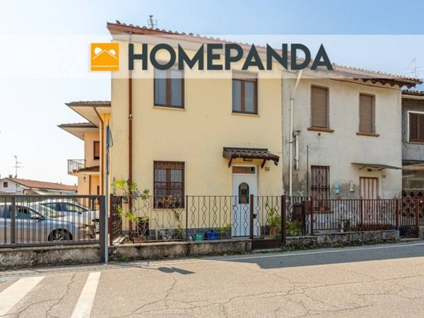 casa indipendente in vendita a San Colombano al Lambro in zona Campagna