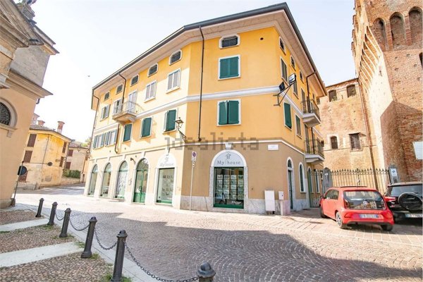 appartamento in vendita a San Colombano al Lambro in zona Campagna