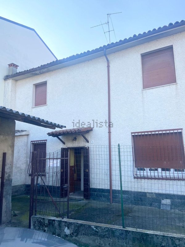 casa indipendente in vendita a San Colombano al Lambro in zona Campagna