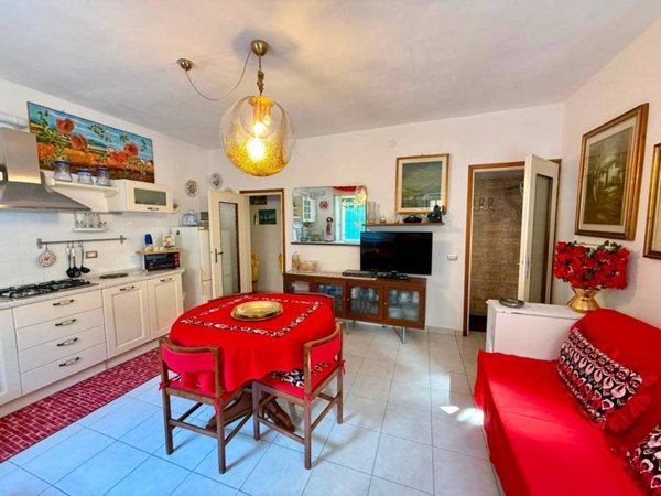 casa indipendente in vendita a San Colombano al Lambro in zona Campagna