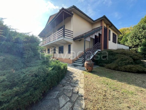 casa indipendente in vendita a San Colombano al Lambro in zona Mostiola