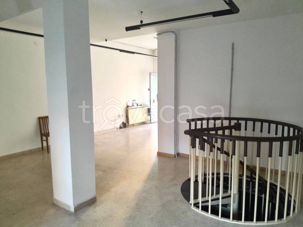 negozio in vendita a San Donato Milanese
