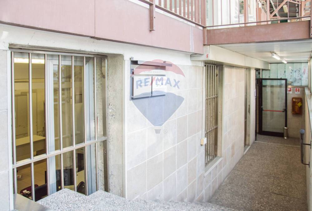 ufficio in vendita a San Donato Milanese