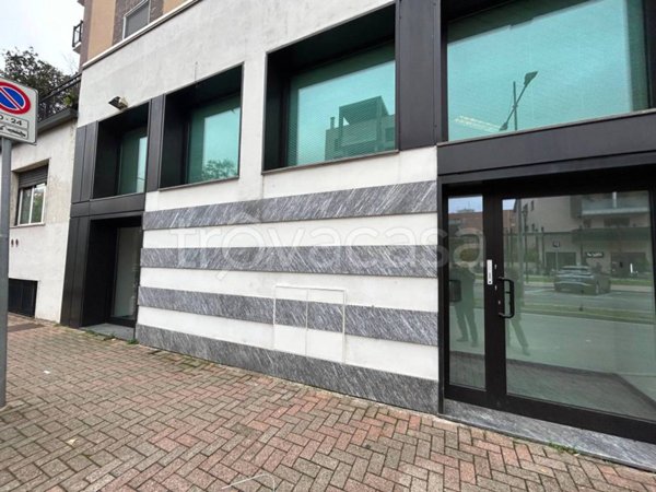 negozio in vendita a San Donato Milanese