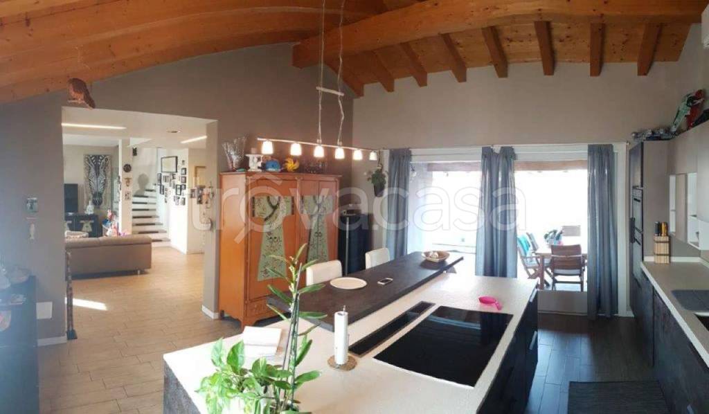 casa indipendente in vendita a San Donato Milanese