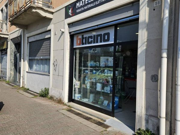 negozio in affitto a San Donato Milanese
